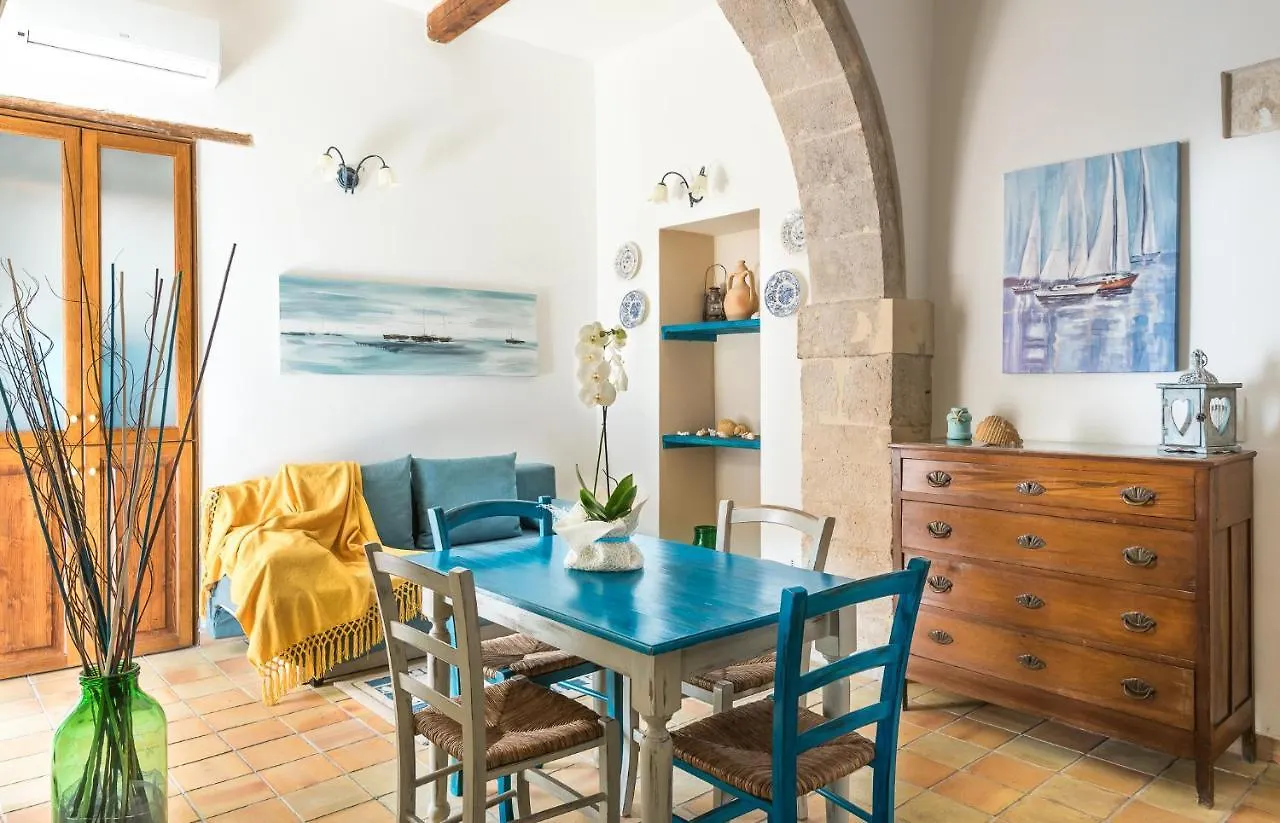 La Gorgone Ortigia Apartments Syracuse 0*,  Italy