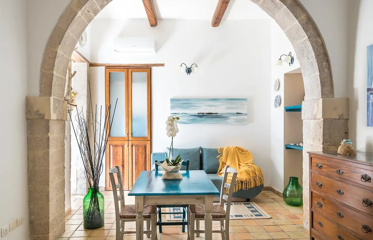 La Gorgone Ortigia Apartments Syracuse Italy